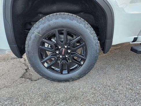 New 2026 GMC Sierra 1500 Elevation w/ X31 Off-Road Package AWD/4WD image 30