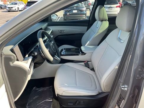 New 2026 Hyundai Tucson Limited FWD image 13