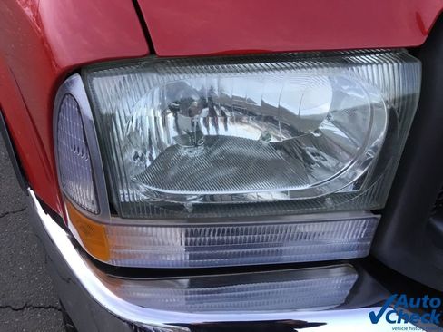 Used 2004 Ford F350 XLT image 21