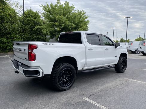 Used 2025 Chevrolet Silverado 1500 RST w/ Dark Appearance Package AWD/4WD image 9