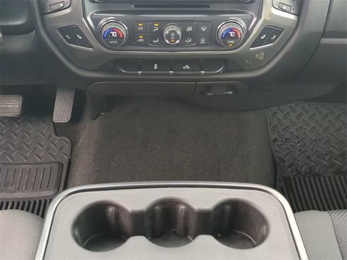 Used 2018 Chevrolet Silverado 1500 LT w/ All Star Edition image 18