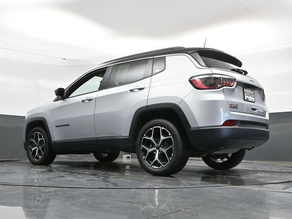 Used 2025 Jeep Compass Limited AWD/4WD image 48