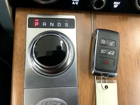 Used 2019 Land Rover Range Rover Long Wheelbase Autobiography image 20