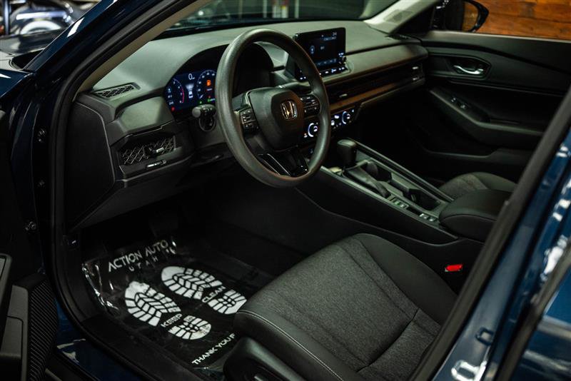 Used 2025 Honda Accord SE image 8