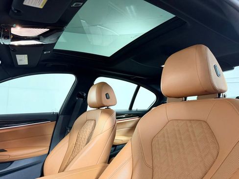 Used 2022 BMW 530i xDrive w/ Convenience Package AWD/4WD image 15