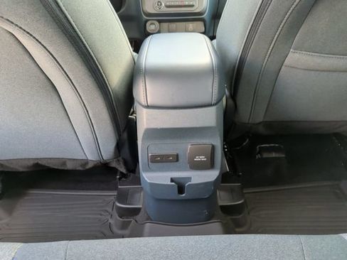 Used 2025 Ford Maverick XLT w/ XLT Luxury Package AWD/4WD image 24