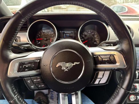 Used 2022 Ford Mustang Premium RWD image 23