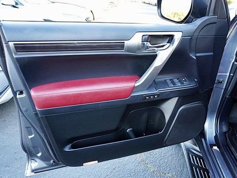 Used 2023 Lexus GX 460 Premium w/ Premium Plus Package image 25