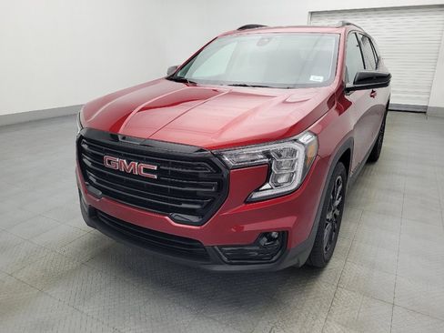 Used 2023 GMC Terrain SLT w/ Elevation Edition FWD image 15