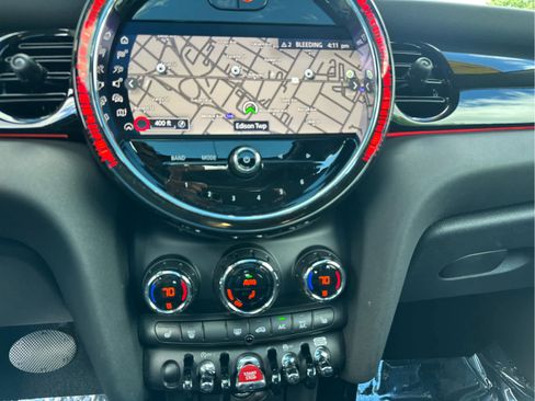 Certified 2024 MINI Cooper S FWD image 19