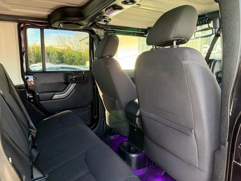 Used 2014 Jeep Wrangler Unlimited Sport w/ Power Convenience Group image 28