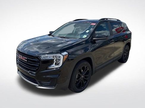 Used 2022 GMC Terrain SLE w/ Driver Convenience Package FWD image 3