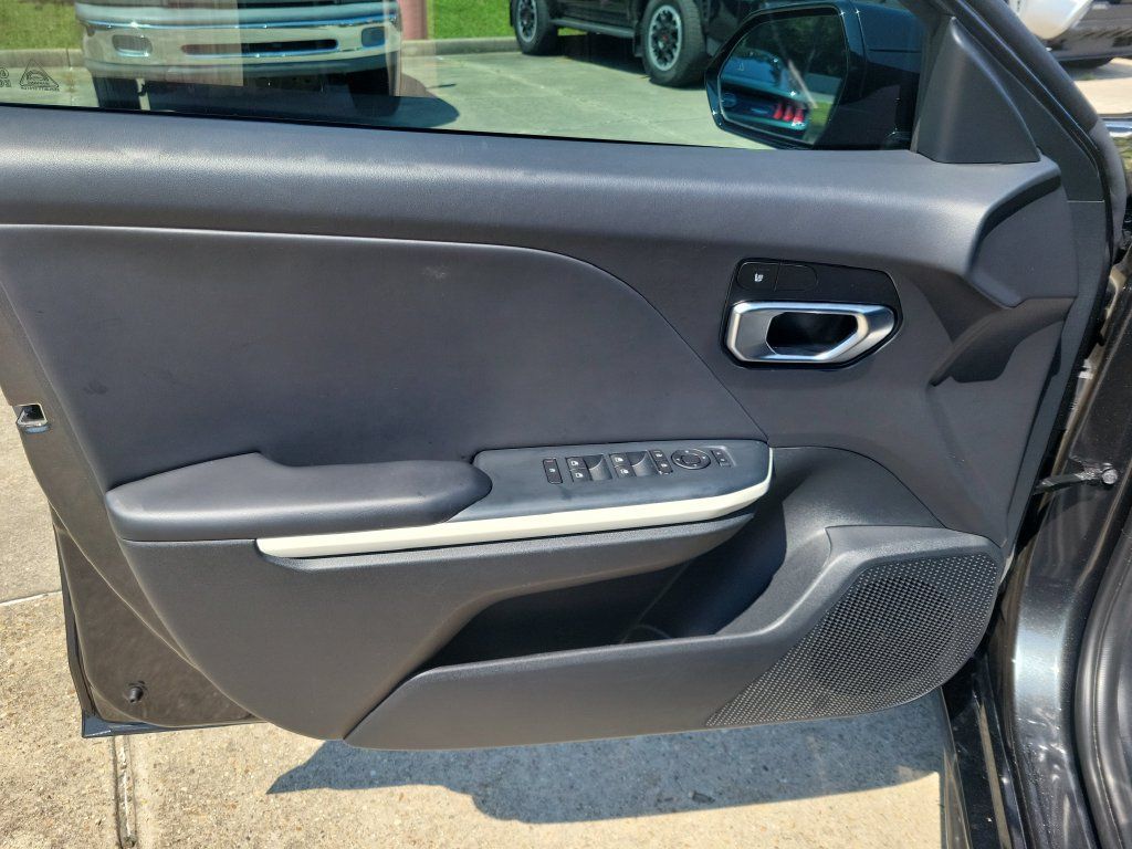 Used 2025 Kia K4 GT-Line w/ GT-Line Sunroof Package FWD image 13