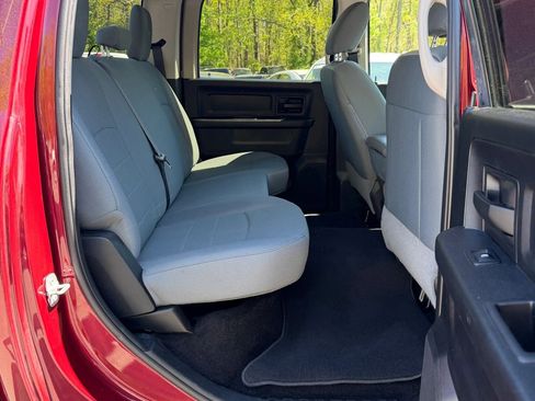 Used 2018 RAM 2500 Tradesman w/ Chrome Appearance Group AWD/4WD image 17