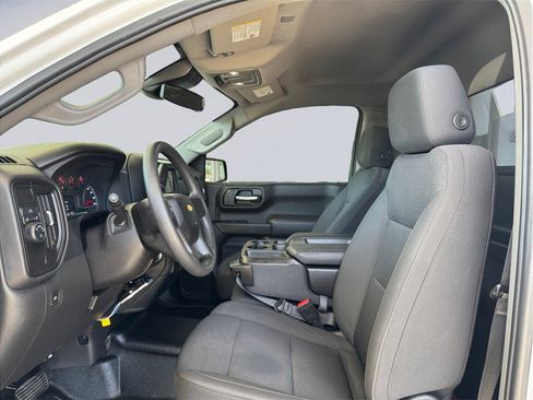 Used 2022 Chevrolet Silverado 1500 W/T RWD image 9