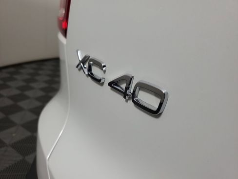 Used 2026 Volvo XC40 B5 Core w/ Climate Package AWD/4WD image 7
