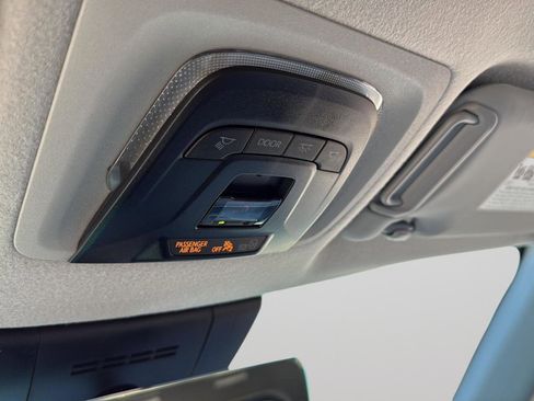 Used 2026 Toyota Corolla Cross LE image 39