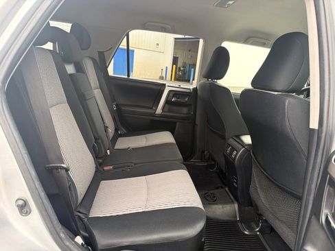 Used 2018 Toyota 4Runner SR5 AWD/4WD image 45