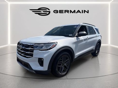 Certified 2026 Ford Explorer Active w/ Active Comfort Package RWD image 4