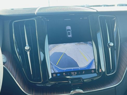 Certified 2023 Volvo XC60 B5 Plus w/ Protection Package Premier image 19