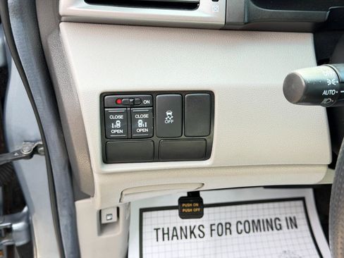 Used 2012 Honda Odyssey EX image 18