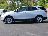 Used 2021 Chevrolet Equinox LS w/ LS Convenience Package image 3