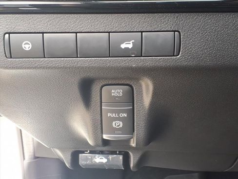 New 2025 Nissan Murano SV image 12