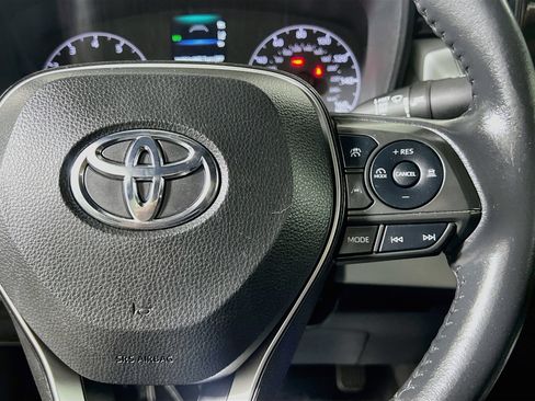 Used 2023 Toyota Corolla SE FWD image 19