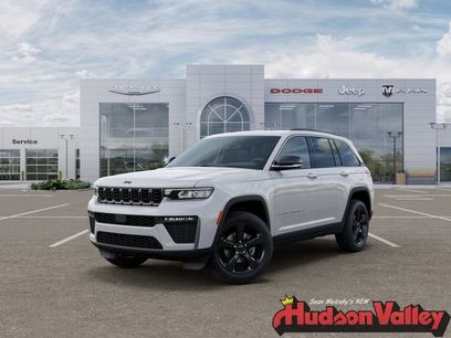 New 2026 Jeep Grand Cherokee Limited w/ Limited Altitude Package