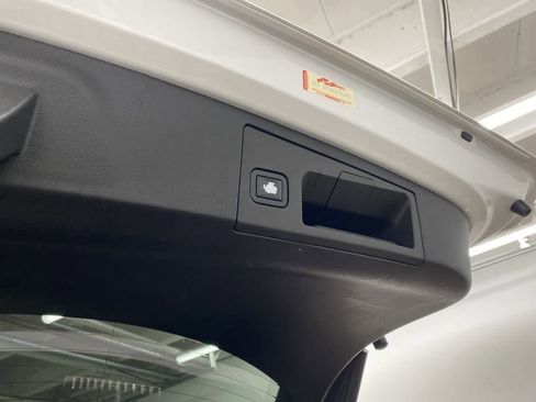 Used 2020 Cadillac XT4 Premium Luxury w/ Driver Awareness Package image 33