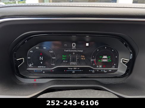 Used 2023 GMC Yukon Denali Ultimate AWD/4WD image 17