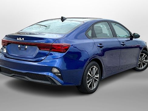 Used 2023 Kia Forte LXS image 10