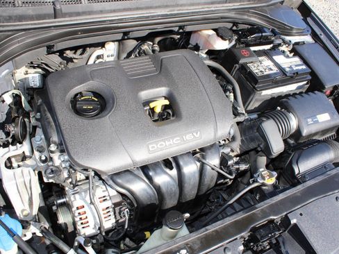 Used 2018 Hyundai Elantra Value Edition image 28