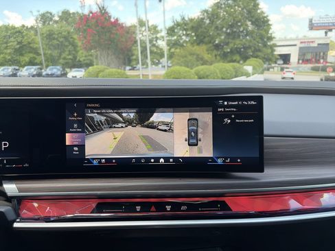 Used 2023 BMW 740i RWD image 25