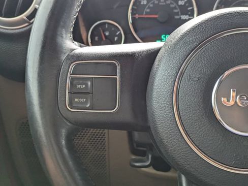 Used 2012 Jeep Wrangler Unlimited Sahara AWD/4WD image 23