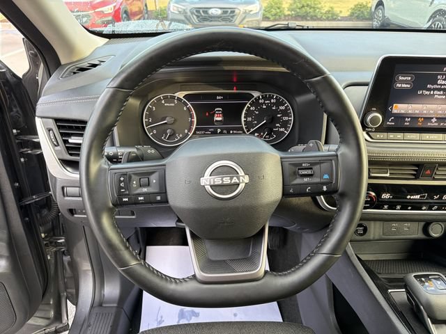 Used 2025 Nissan Rogue SV AWD/4WD image 24