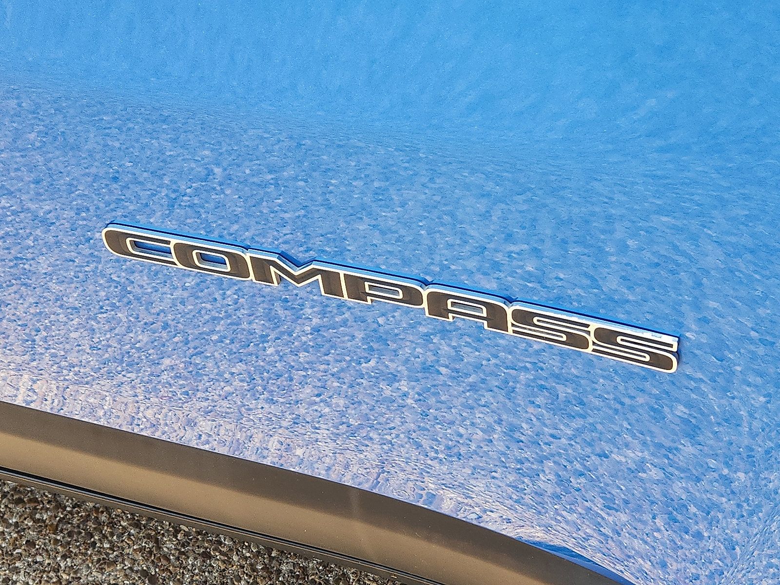 Used 2025 Jeep Compass Limited AWD/4WD image 9