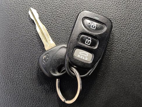 Used 2020 Hyundai Elantra SEL w/ Cargo Package (C1) FWD image 32
