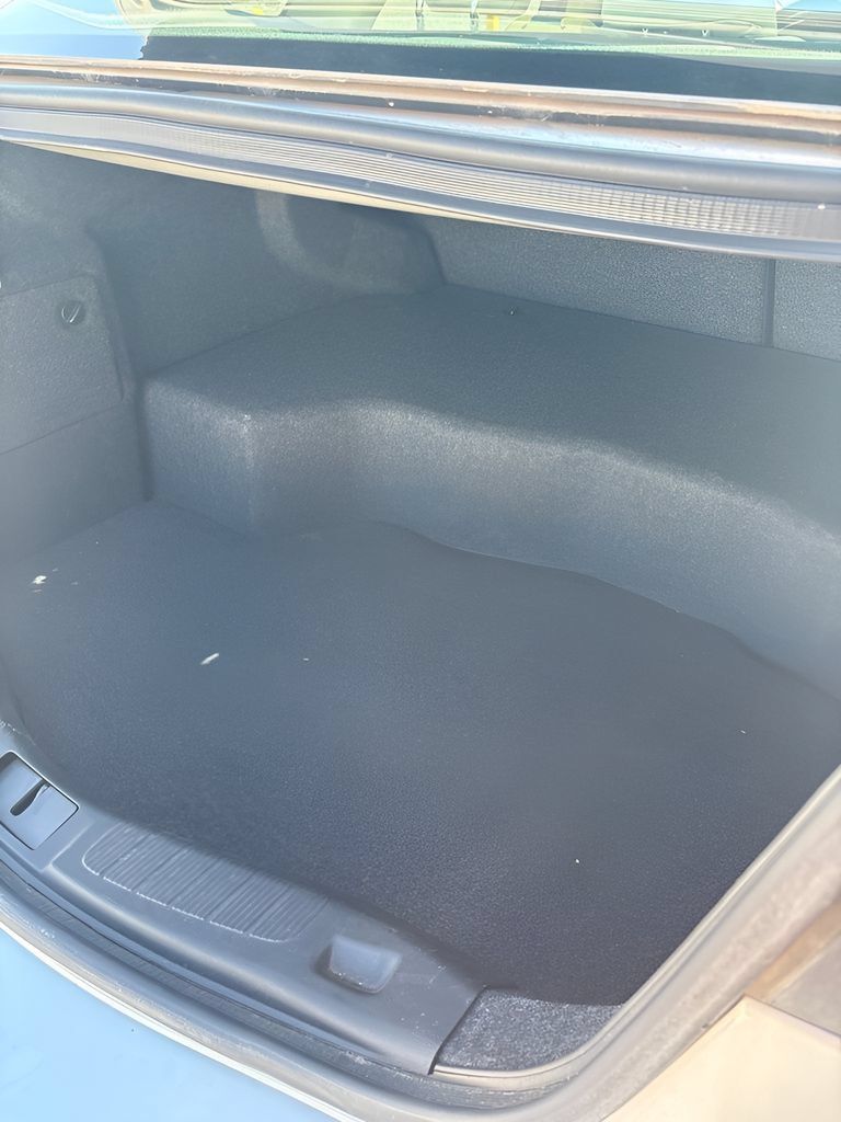 Used 2018 Ford Fusion S FWD image 17