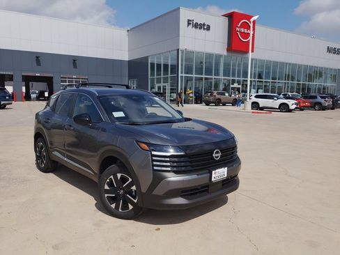 New 2026 Nissan Kicks SV w/ Cold Weather Package AWD/4WD image 10