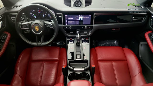 Used 2024 Porsche Macan w/ Premium Plus Package AWD/4WD image 54