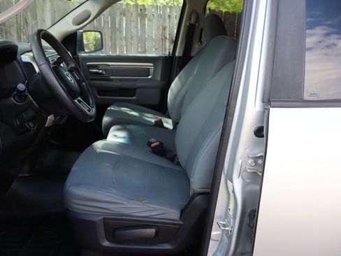 Used 2017 RAM 2500 SLT AWD/4WD image 19