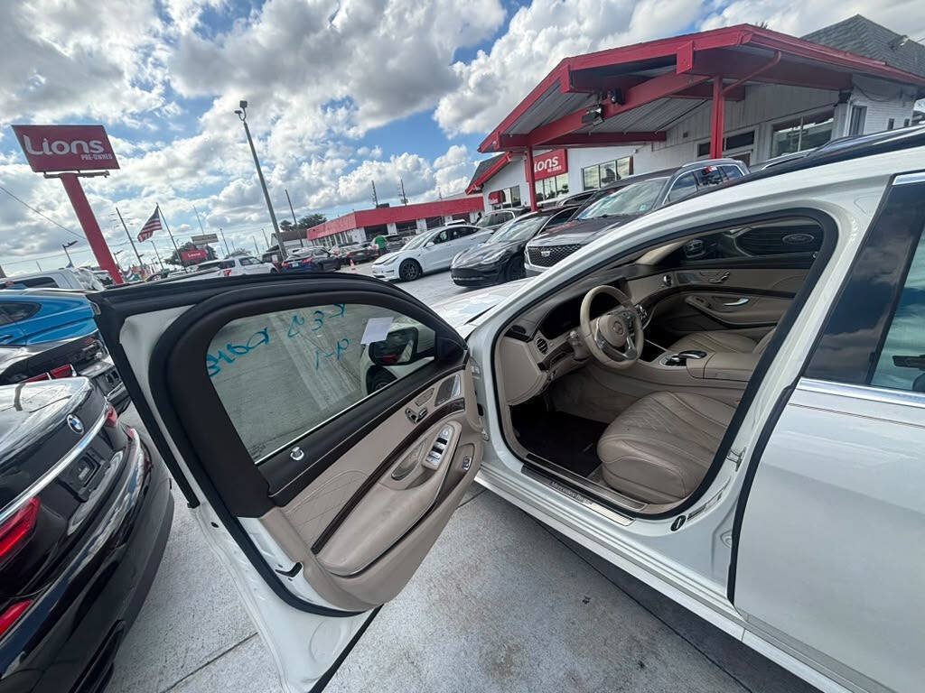Used 2018 Mercedes-Benz S 560 Sedan image 3
