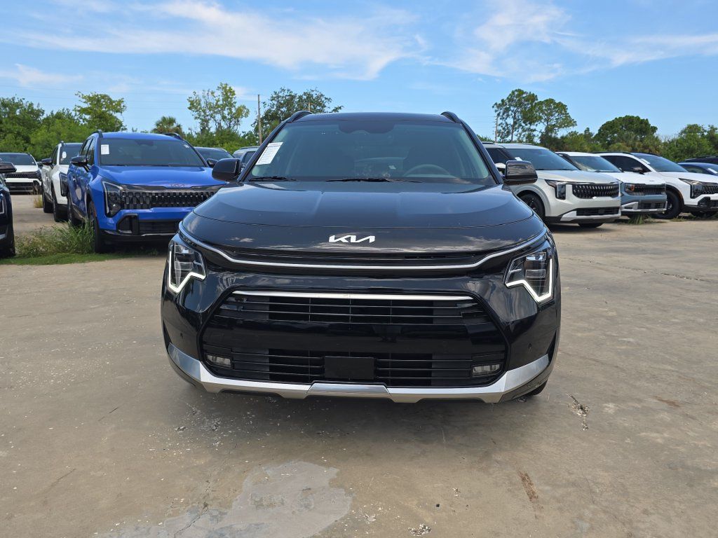 New 2026 Kia Niro SX Touring FWD image 3