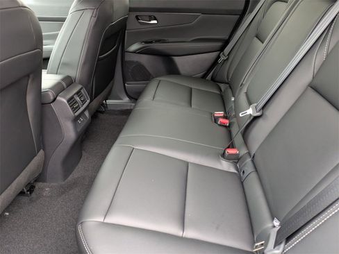 New 2026 Nissan Murano SV image 14