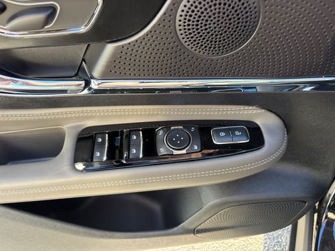 New 2026 Lincoln Corsair Reserve image 13