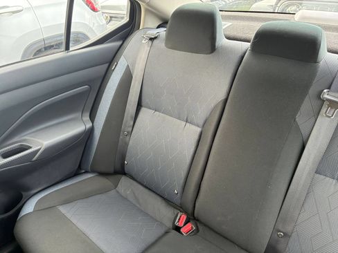 Used 2025 Nissan Versa SV FWD image 33