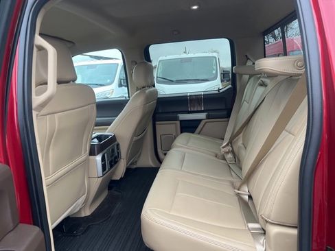 Used 2018 Ford F150 Lariat w/ Equipment Group 502A Luxury image 16