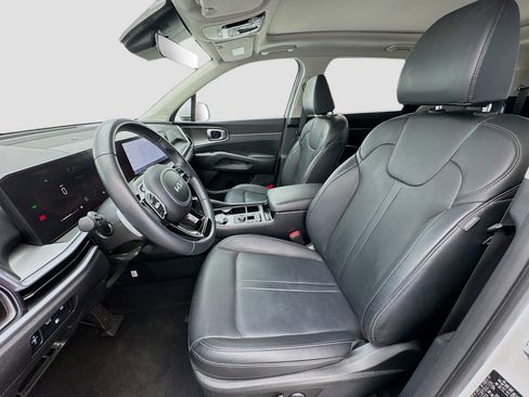 Used 2025 Kia Sorento EX w/ EX Panoramic Sunroof Package AWD/4WD image 13