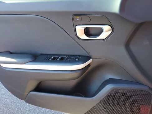 New 2025 Kia K4 GT-Line w/ GT-Line Sunroof Package image 20